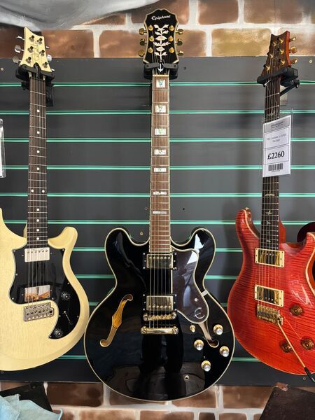 Epiphone Sheraton II PRO Ebony 2018 Semi Hollow Electric Guitar | ebony, image 2 of 5
