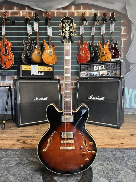 Epiphone Sheraton II Vintage Sunburst 1996 Semi-Hollow Electric Guitar | Vintage Sunburst, image 1 of 5