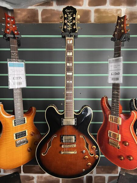 Epiphone Sheraton II Vintage Sunburst 1996 Semi-Hollow Electric Guitar | Vintage Sunburst, image 2 of 5