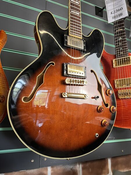 Epiphone Sheraton II Vintage Sunburst 1996 Semi-Hollow Electric Guitar | Vintage Sunburst, image 3 of 5