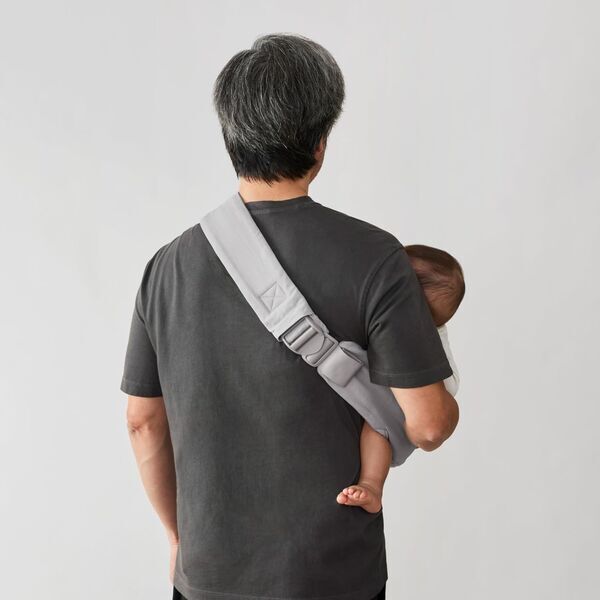 Ergobaby Upsie Sling | siva, image 3 of 3