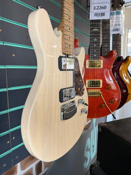 Ernie Ball Music Man Valentine Trans Buttermilk 2025 Electric Guitar | trans, image 3 of 5