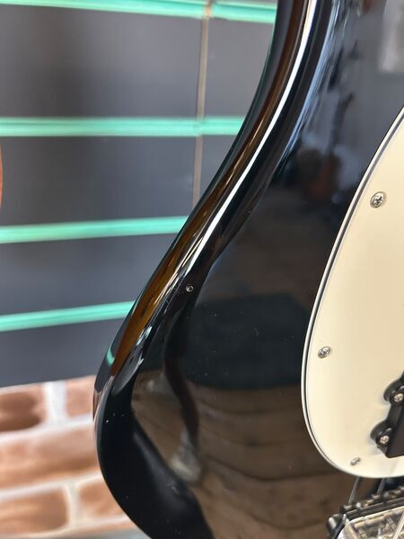Ernie Ball Music Man StingRay 2 EQ H Black 2010 Electric Bass | black, image 4 of 5
