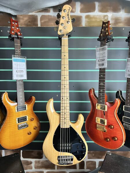 Ernie Ball Musicman StingRay5 H Natural Gloss 2013 Electric Bass Guitar | Natural Gloss, image 2 of 5