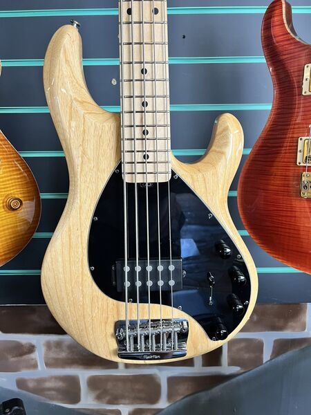 Ernie Ball Musicman StingRay5 H Natural Gloss 2013 Electric Bass Guitar | Natural Gloss, image 4 of 5