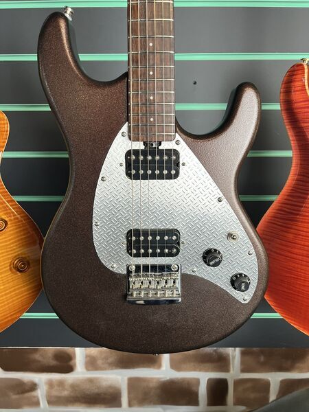 Ernie Ball MusicMan SUB 1 Guitar Textured Cinnamon 2004 Electric Guitar | Original, image 4 of 5
