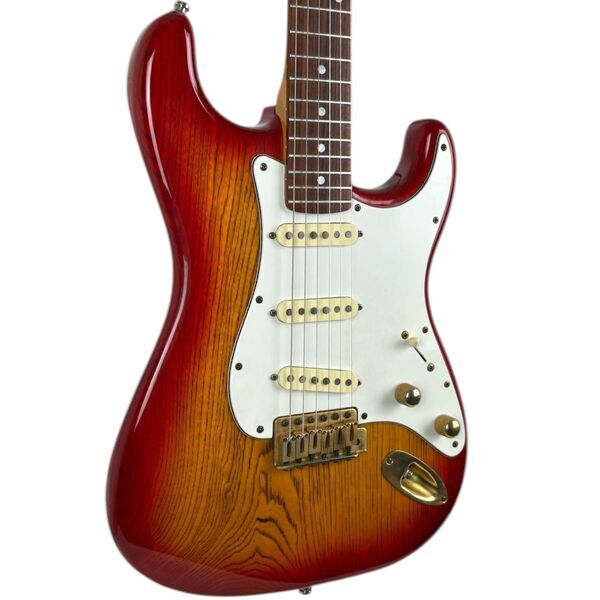 ESP 800 Series Stratocaster 1995 - Cherry Sunburst - Vintage Japan | Vintage Japan, image 1 of 4