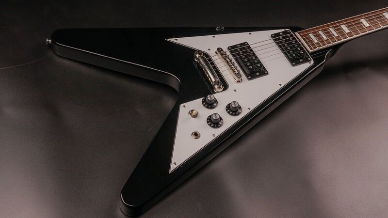 ESP Edwards E-FV-LTD Black – Flying V | black, image 2 of 5