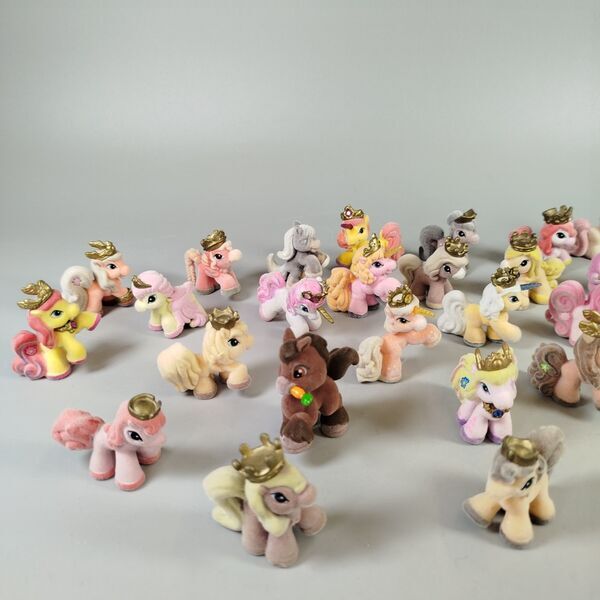 Fantasy Pony Figuren Set - Kronen, Einhörner, Flügel | mehrfarbig 2