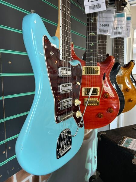 Fender 60th Anniversary Triple Jazzmaster Daphne Blue 2018 Electric Guitar | blue, image 3 of 5