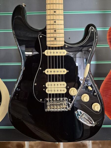 Fender American Performer Stratocaster HSS 2023 Gloss Black Electric Guitar | gloss black, image 4 of 5
