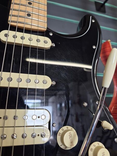 Fender American Performer Stratocaster HSS 2023 Gloss Black Electric Guitar | gloss black, image 5 of 5