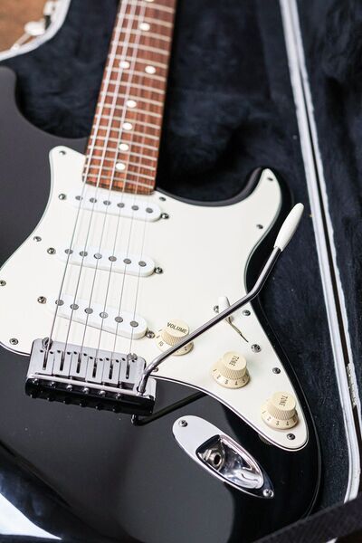 Fender American Standard Stratocaster 1995 | čierna | čierna, image 3 of 5