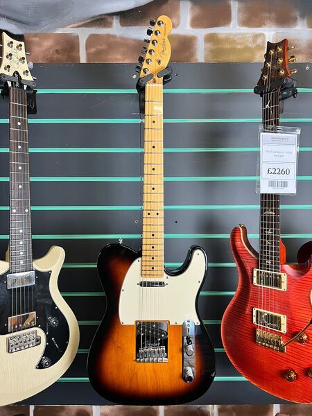 Fender American Standard Telecaster 2-Color Sunburst 2014 Electric Guitar | sunburst, image 3 of 5
