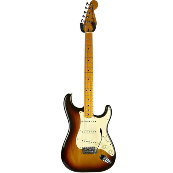Fender American Stratocaster 1982 - Sunburst | sunburst, image 2 of 4