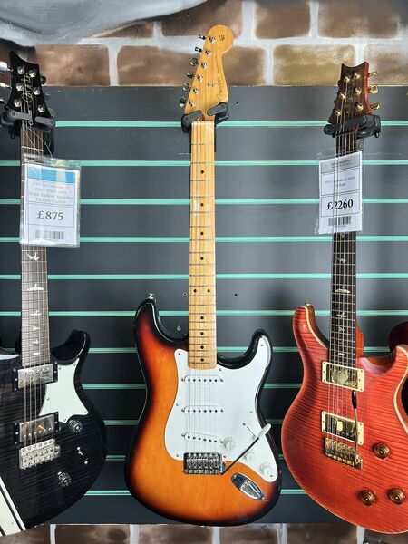 Fender Classic Series '50s Stratocaster 3-Colour Sunburst 2003 Electric Guitar | sunburst, image 2 of 5