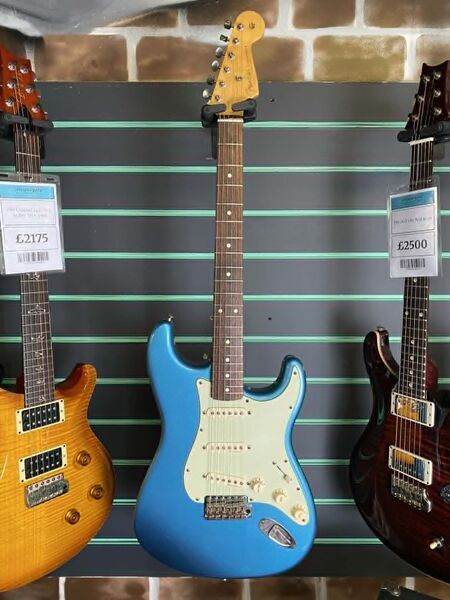 Fender Classic Series '60s Stratocaster Lake Placid Blue 2015 Electric Guitar | blue, image 2 of 5
