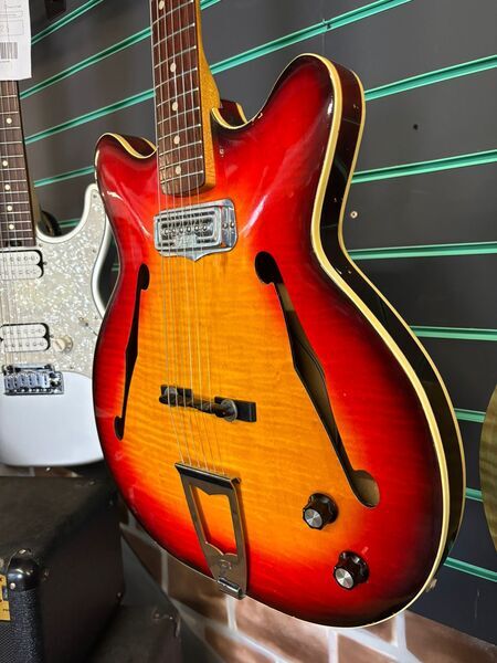 Fender Coronado I Sunburst 1966 Hollow Electric Guitar | sunburst, image 4 of 5