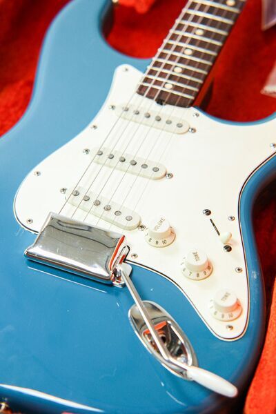 Fender Custom Shop '62 California Beach Stratocaster | blue | blue, image 3 of 5