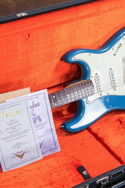Fender Custom Shop '62 California Beach Stratocaster | blue | blue, image 5 of 5