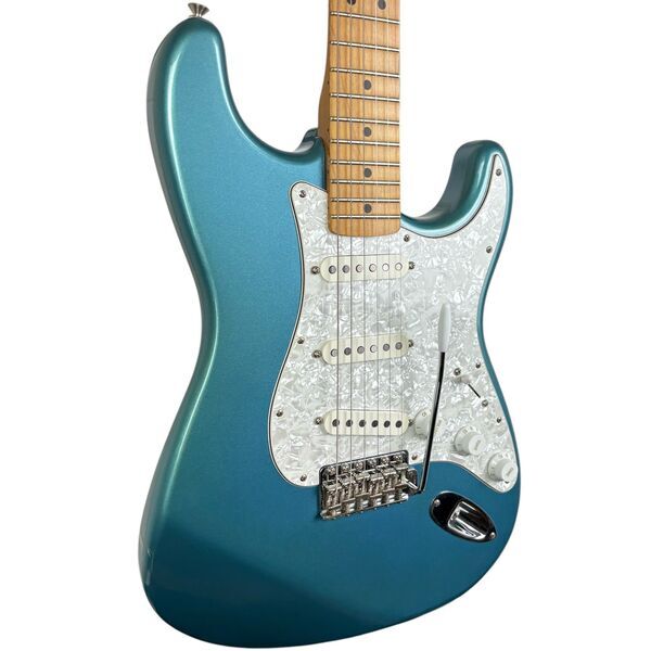 Fender Deluxe Powerhouse Stratocaster 1998 - Lake Placid Blue | Lake Placid Blue, image 1 of 4