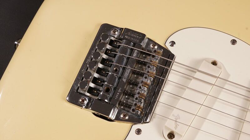 Fender Elite Stratocaster 1983 | white, image 3 of 5