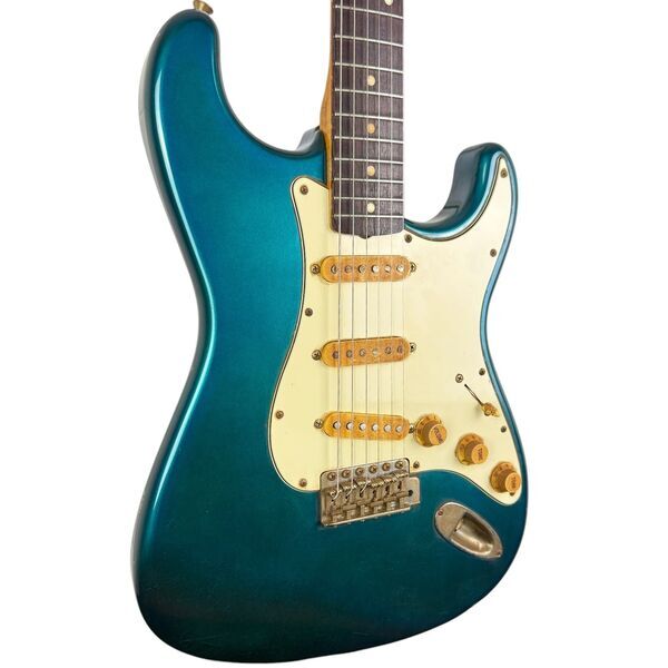 Fender Japan 40th anniversary Stratocaster 1994-1995 - Lake Placid blue | blue, image 2 of 5