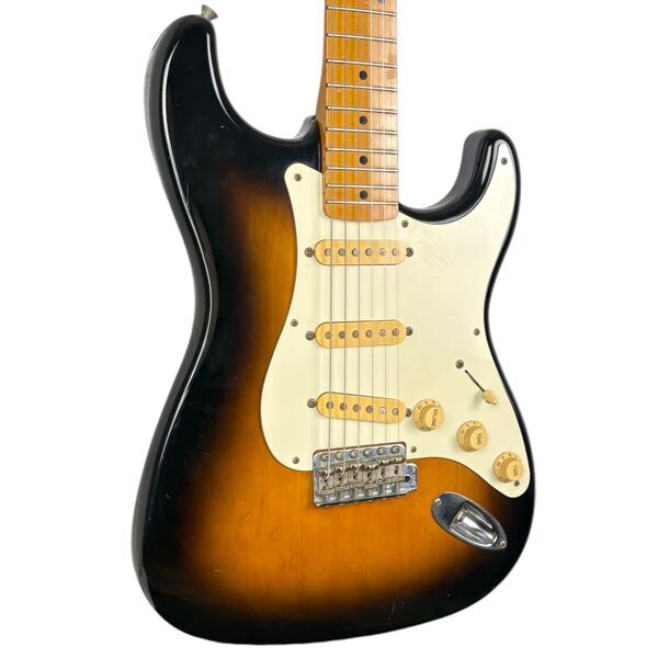 Fender Japan 54 Reissue Stratocaster 1989-1990 - Sunburst | sunburst, image 2 of 5