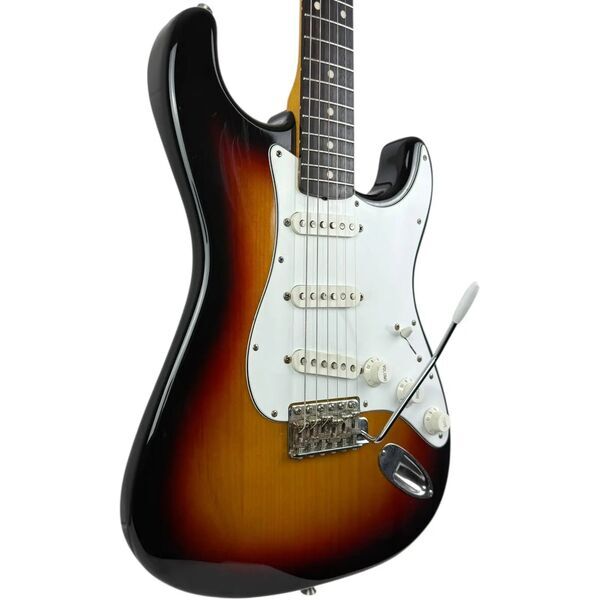 Fender Japan 62’ Reissue Stratocaster 2002-2004 - Sunburst | sunburst, image 1 of 4