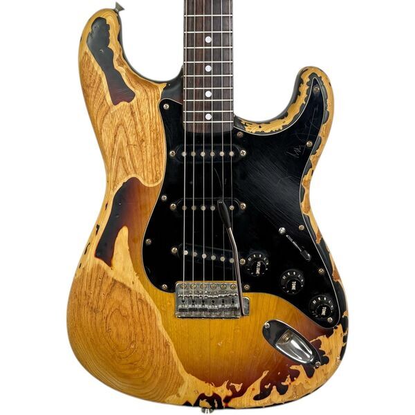 Fender Japan 72 Reissue Stratocaster 1984-1987 - Heavy Relic Sunburst | relic sunburst, image 1 of 5