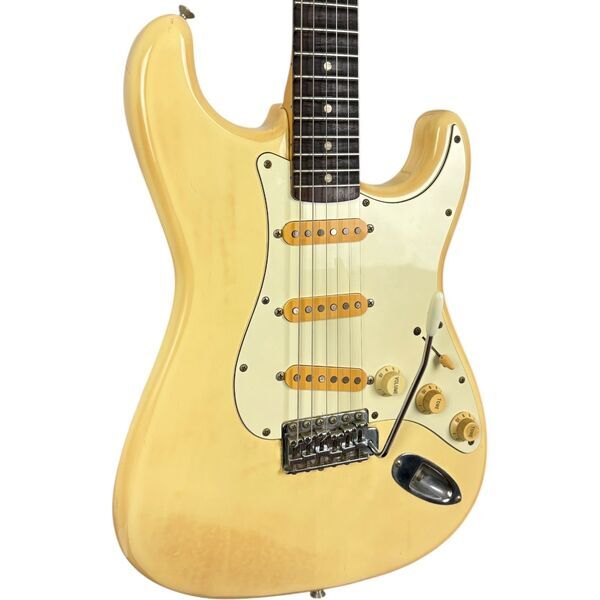 Fender Japan 72 Reissue Stratocaster 1994-1997 | vintage white, image 2 of 5