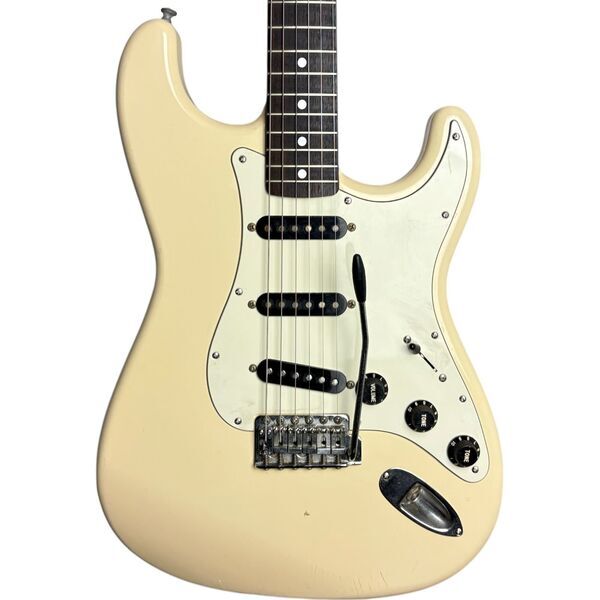 Fender Japan 72 Reissue Stratocaster 2004-2005 | vintage бял, image 1 of 5