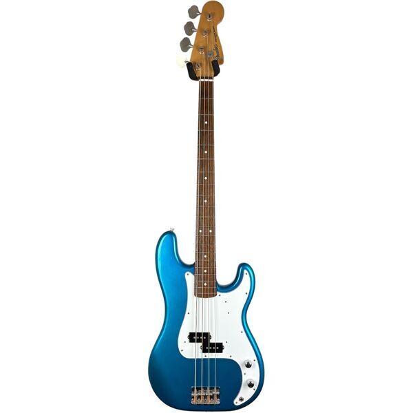 Fender Japan Precision Bass 1993-1994 - Lake Placid Blue | Lake Placid Blue, image 3 of 5