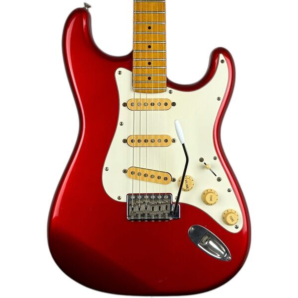 Fender Japan Stratocaster 1984-1987 - Candy Apple punane | candy punane, image 1 of 5
