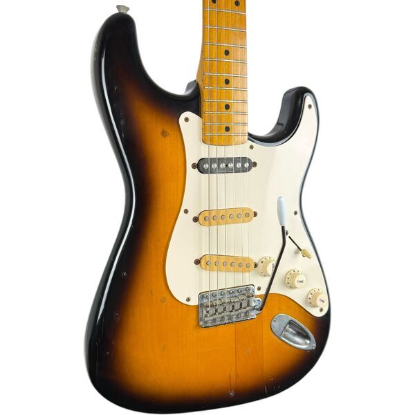 Fender Japan Stratocaster 1993-1994 | sunburst, image 2 of 5