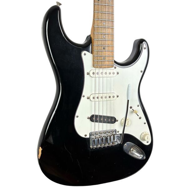 Fender Japan Stratocaster - Black | černá, image 1 of 4