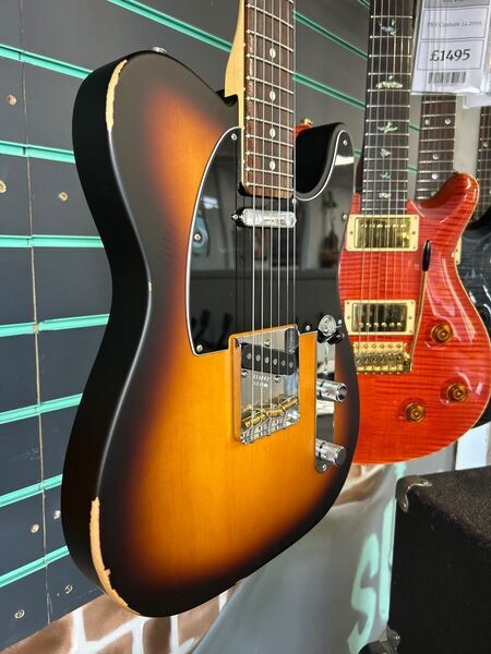 Fender Ltd Ed American Performer Timber Telecaster 2-Colour Sunburst 2024 Guitar | sunburst, image 3 of 5