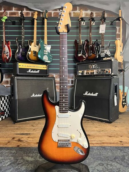 Fender Strat Plus 3-Color Sunburst 1991 Electric Guitar | sunburst, image 1 of 5