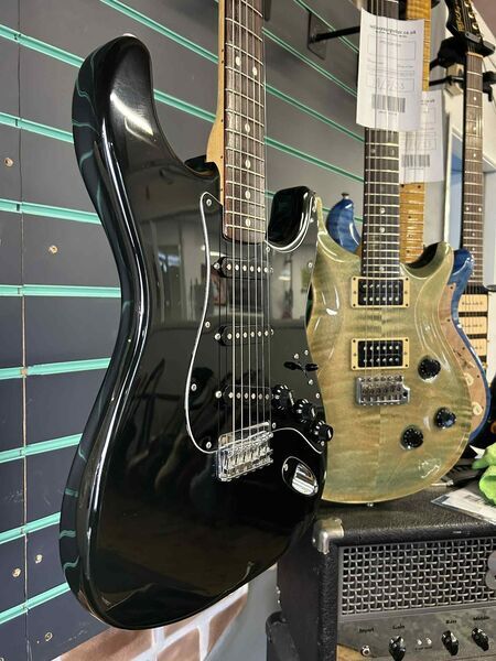 Fender Stratocaster Black 1980 CBS Era Vintage Electric Guitar | Black Vintage, image 3 of 5