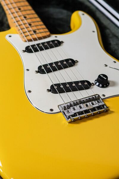 Fender Stratocaster International 1981 | Monaco Yellow | Monaco Yellow, image 4 of 5