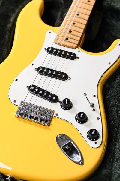 Fender Stratocaster International 1981 | Monaco Yellow | Monaco Yellow, image 5 of 5