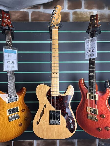 Fender Thinline Telecaster Natural 2001 Semi-Hollow Electric Guitar | Natural, image 2 of 5
