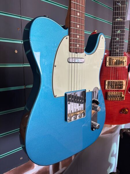 Fender Vintera '60s Modified Telecaster Lake Placid Blue 2020 Electric Guitar | blue, image 4 of 5
