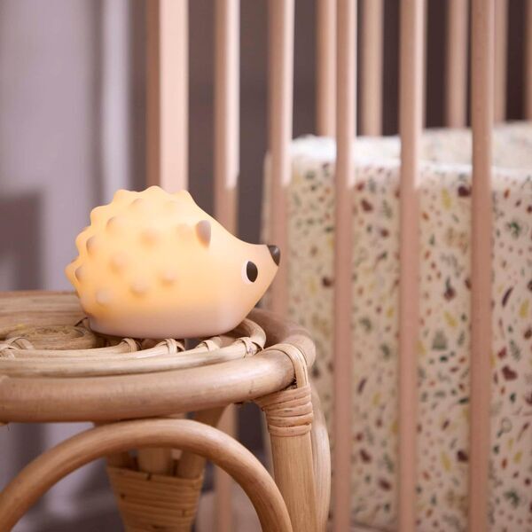 FILIBABBA LED-nattlampa - Henning igelkotten | beige, image 3 of 4