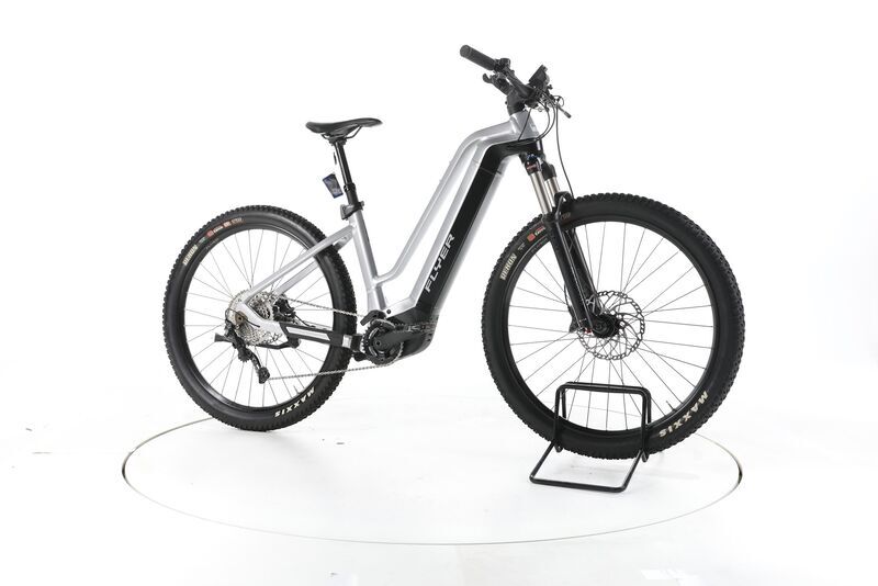FLYER Uproc2 2.10 2022 | zilver | 29" | M | < 500 km 1