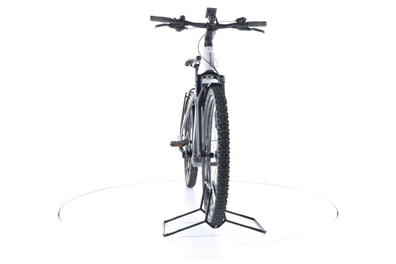 Focus Planet² 6.8 (2023) | Low Entry | grau/weiß | 48 cm | L | 1000 - 1500 km 4