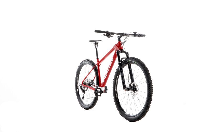 Focus Raven 8.8 (2020) | diamante | rojo | 29" | 46 cm, image 1 of 4