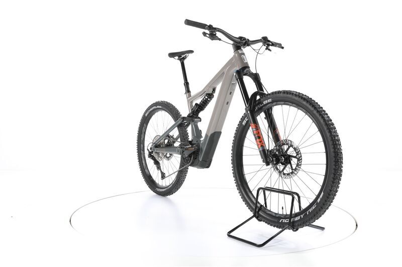 Focus Sam² 6.8 (2023) | Diamant | grau | 29" | 45 cm | L | 500 - 3000 km | 750 Wh 3