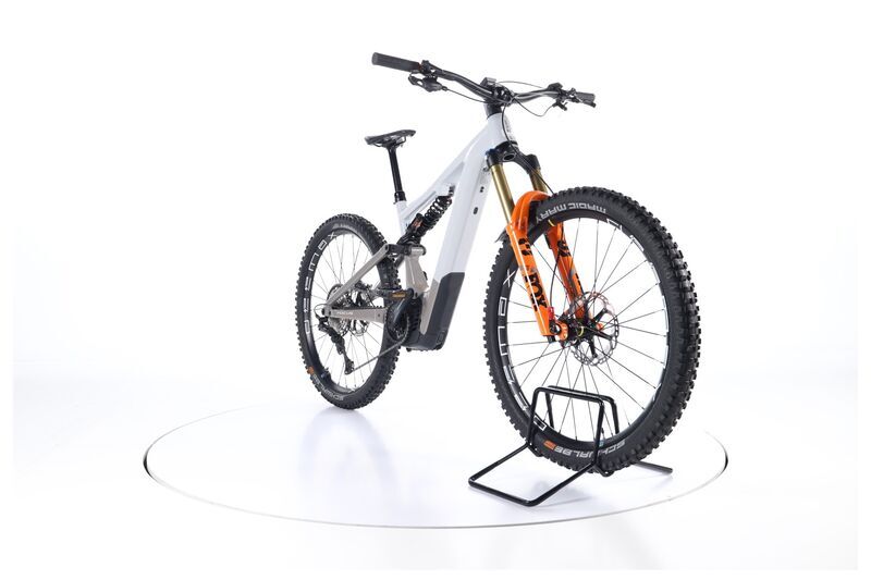 Focus Sam² 6.9 (2023) | Diamond | grey/orange | 29" | 39 cm | < 500 km 3