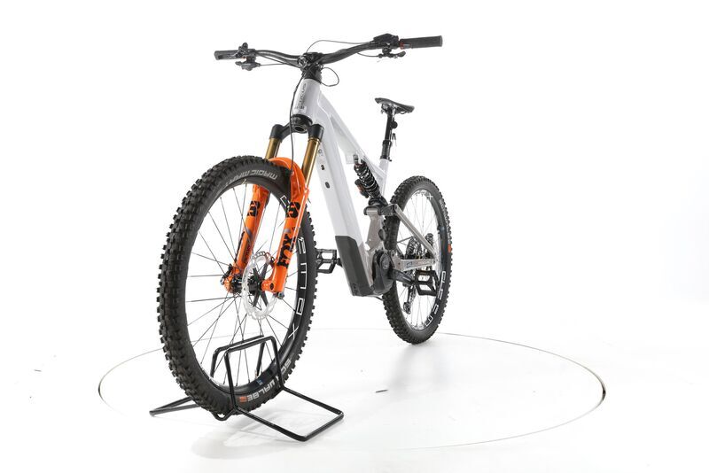 Focus Sam² 6.9 2024 | grey | 29" | < 500 km 4